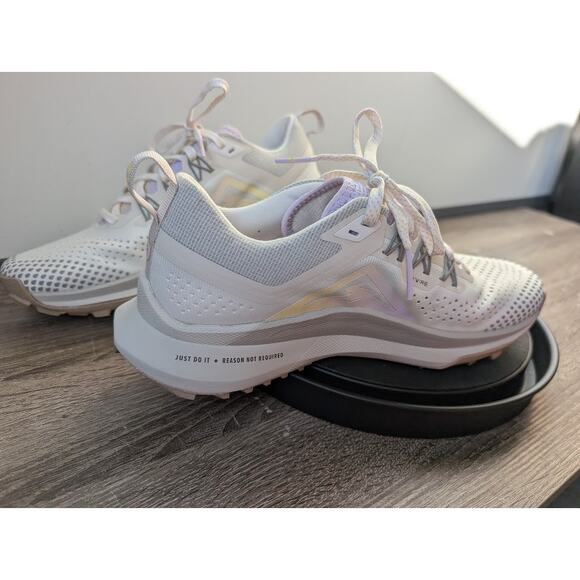 Nike Running Shoes Women's Size 8.5 React Pegasus Trail 4 Flywire Retro Gym Shoe - Picture 9 of 16